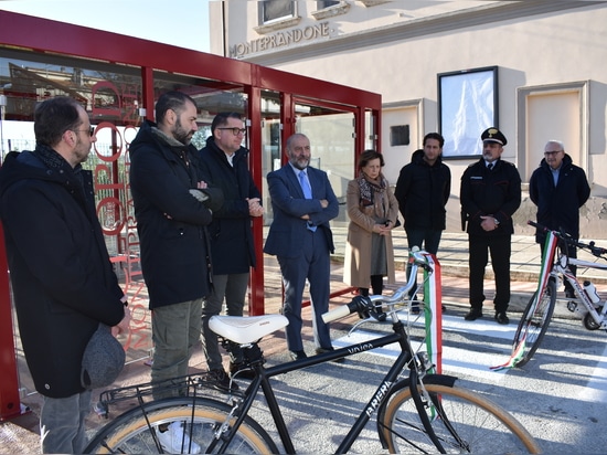 Inaugurata la velostazione “CICLOPOD MONTEPRANDONE”