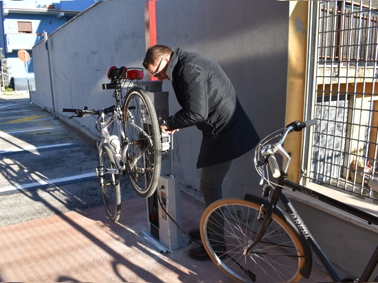 Inaugurata la velostazione “CICLOPOD MONTEPRANDONE”