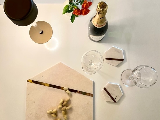 BRASS, LA COLLEZIONE TABLEWEAR & DESK ACCESSORIES SOSTENIBILE IN ANTEPRIMA AL SALONE DEL MOBILE 2023