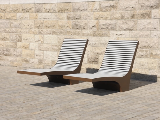 COMFONY: Arredo urbano con superficie innovativa