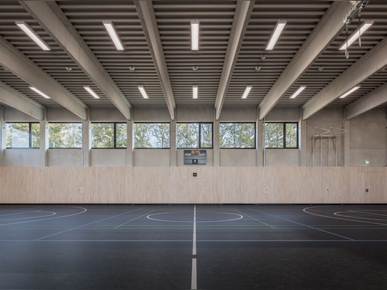 Palazzetto dello sport a campo unico per le scuole speciali di Salzwedel / Atelier . Schmelzer . Weber + Fitschen + Partner