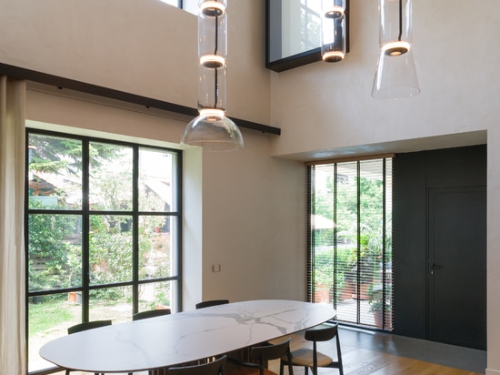 Le soluzioni Ritmonio per la rinascita di un ex edificio industriale: design, qualità e comfort rendono un ex panificio un’abitazione moderna e accogliente.