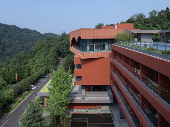 Danling Lao'e Mountain Resort / architettura epos
