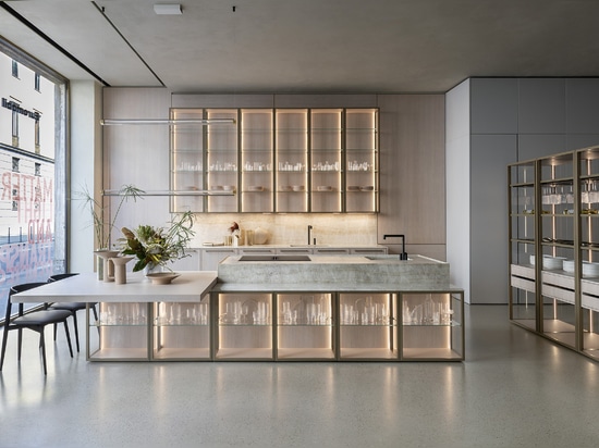 Le nuove cucine di Euromobil: Matter, Light and Transparencies