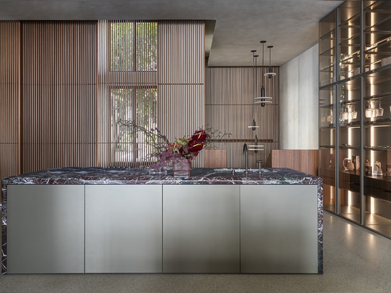 Le nuove cucine di Euromobil: Matter, Light and Transparencies