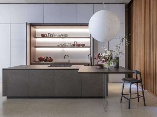 Le nuove cucine di Euromobil: Matter, Light and Transparencies