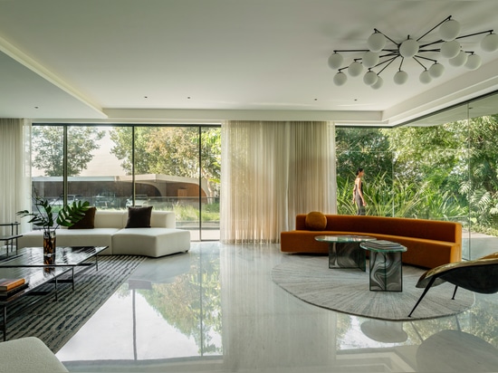 Casa NINE X NINE / Architetti Sanjay Puri
