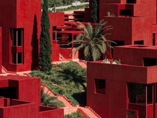 Ora c'è una Muralla Roja anche in Albania