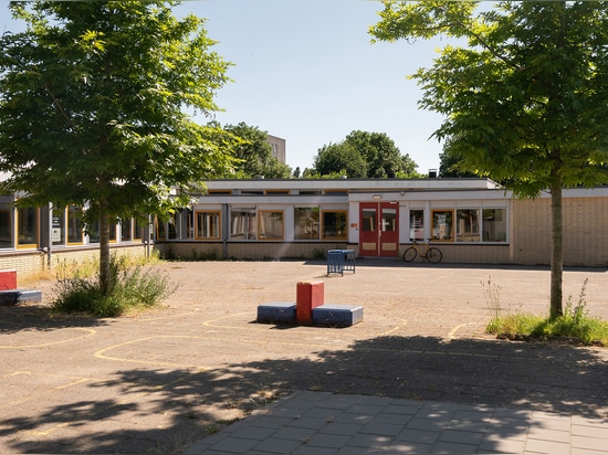 Scuola primaria Lux / EVA architecten