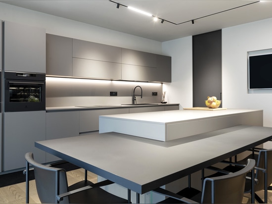 La domotica AVE in un appartamento sul lungomare: fra design, comfort e tecnologia