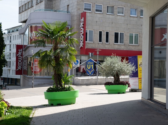 Design urbano a colori: Come Kempten usa le fioriere per modellare lo spazio pubblico