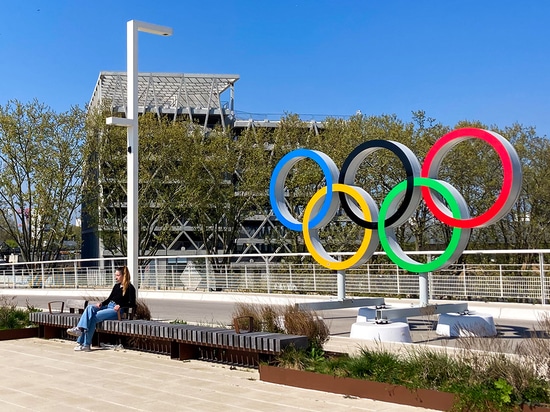 Panchine trasversali Rough&Ready - Ponte Olimpico Louafi Bouguera, Parigi