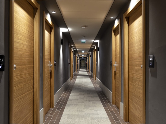 Le soluzioni AVE per un’accoglienza smart e di design al Mood Hotel di Pescara