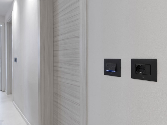 La domotica AVE in un hotel a Cervia:  tecnologia e design per un’accoglienza smart