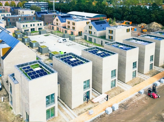 Accesso al tetto sicuro e pratico per gli edifici residenziali di Tilburg