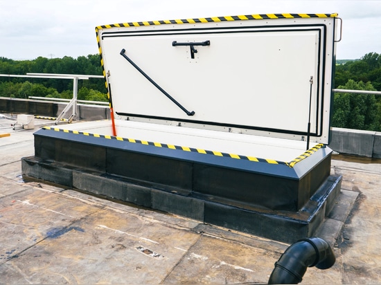 Botole per tetti TopAccess per l'edificio Feringa, Università di Groningen (NL)