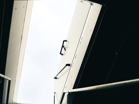 Botole per tetti TopAccess per l'edificio Feringa, Università di Groningen (NL)