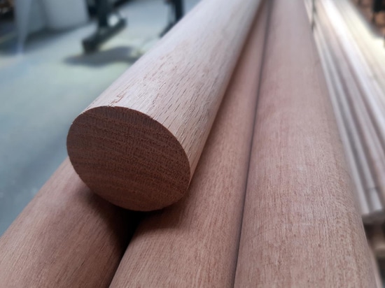 Corrimano rotondo in legno