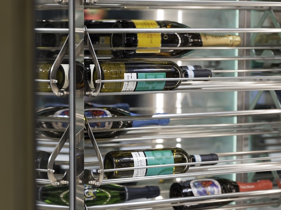 Moving Glass & Metal Design porta l’arte della refrigerazione su misura a Host Milano 2025