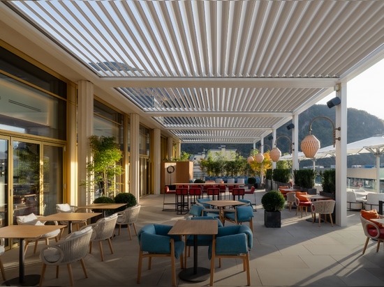 KE firma il rooftop d’eccellenza del nuovo Falkesteiner WaltherPark – Bolzano: un'oasi di design e comfort con vista unica sulle Dolomiti