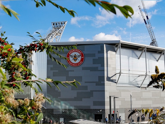 Interior design per l’ospitalità al Brentford Community Stadium, Londra