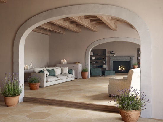 Arredare con i colori caldi: idee, palette e spunti nelle collezioni di Casalgrande Padana