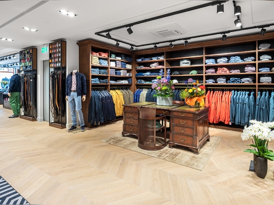 Pavimento Chevron ingegnerizzato Dennebos in colore W.02