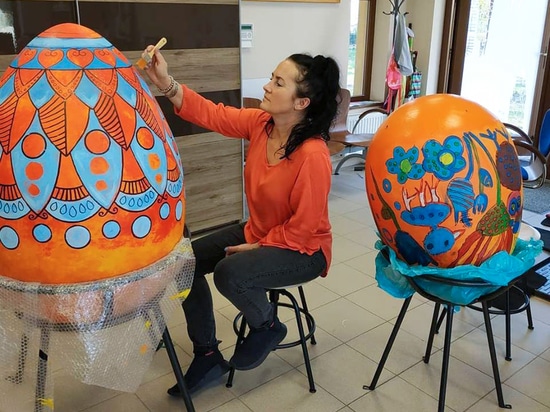 Iniziative comunitarie di Pasqua: coinvolgere gli spazi pubblici attraverso la creatività condivisa