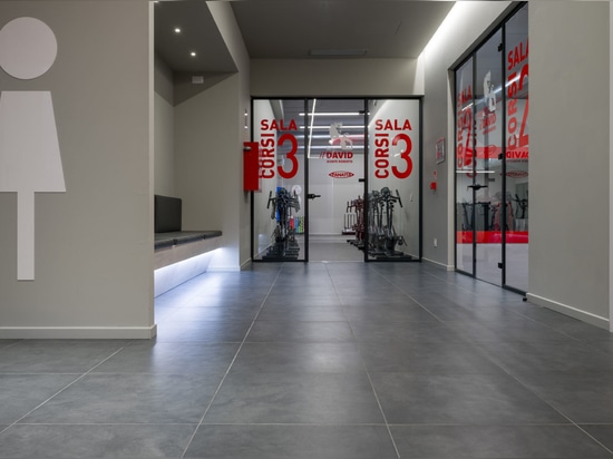 Sviluppo commerciale e design: una struttura fitness realizzata con le superfici Caesar