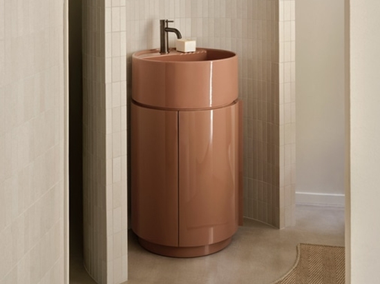 Tiberino N di Ceramica Cielo: materia e funzione nel nuovo lavabo freestanding