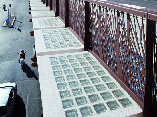 Ponte pedonale a Marsiglia Saint-Charles