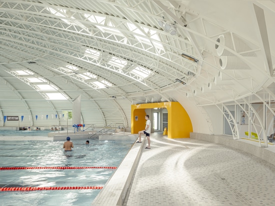 La ristrutturazione della Piscina Tournesol Aldebert Bellier: un iconico simbolo della Francia degli anni’70