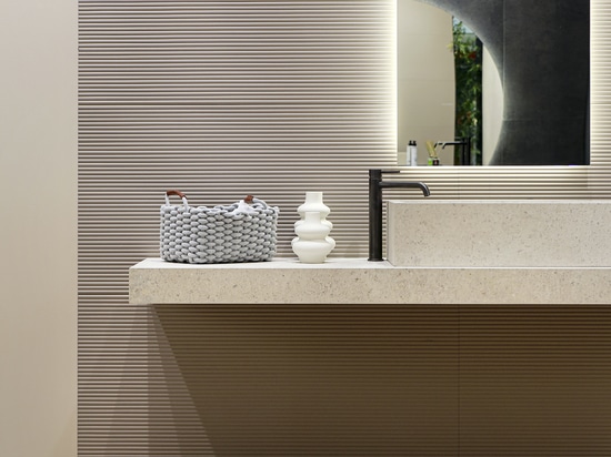 CERSAIE 2026: CASALGRANDE PADANA EVOLVE LA COLLEZIONE ELEMENTS - Superfici tattili e design sensoriale