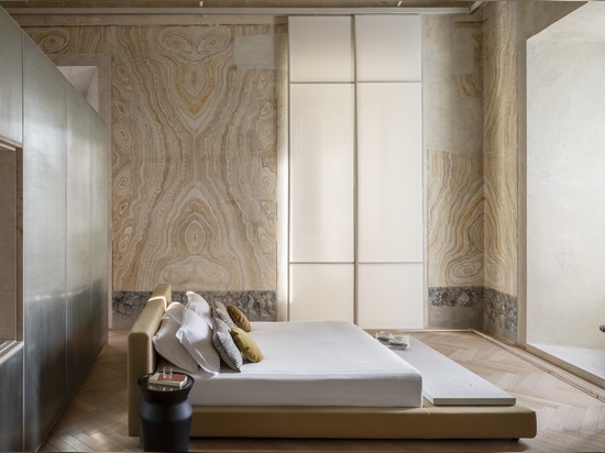 Gallotti&Radice entra nel mondo dell’hotellerie di lusso, inaugurando una nuova visione dell’abitare contemporaneo anche negli spazi dell’ospitalità