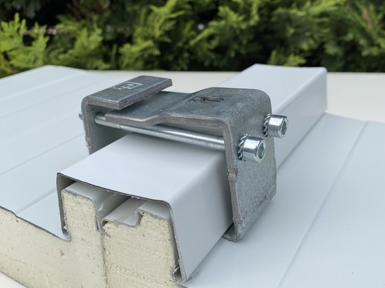 DELFOS FV Clamp, il nuovo morsetto per il fissaggio di impianti fotovoltaici