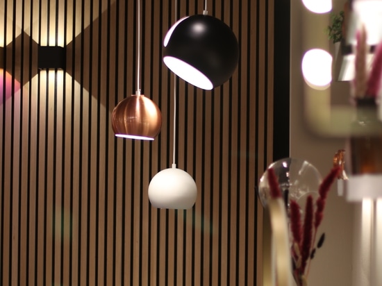 Lampade da galleria "S. Luce" per soffitti alti