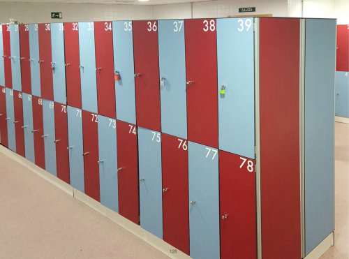 PHENOLIC LOCKERS WITH ALUMINIUM PROFILE